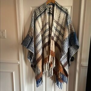 Universal Thread Blue and Brown Geometric Wrap